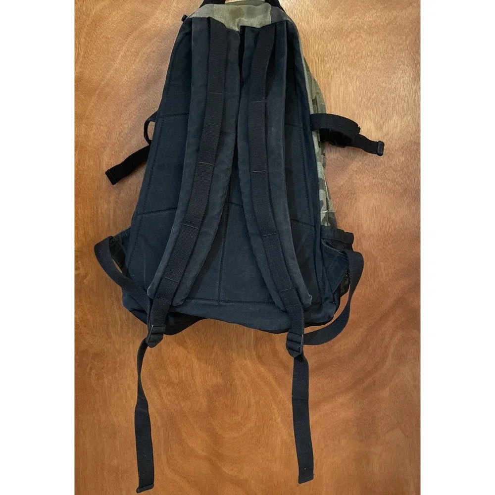 American Eagle Green Black  Camo Canvas Backpack Cinch Up back Multi Pockets